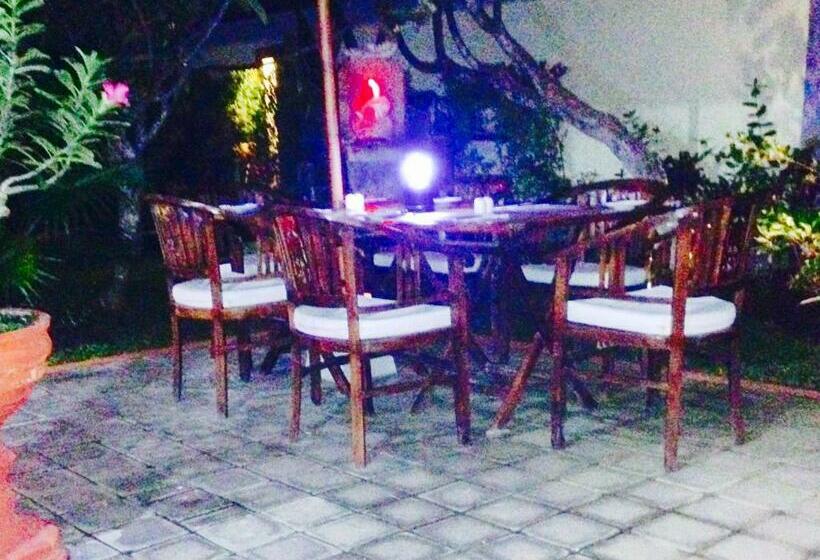 Quarto Estandar, Frangipani Homestay
