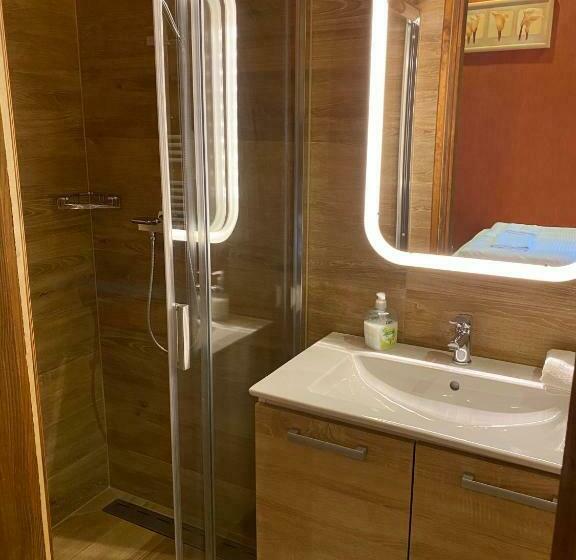 غرفة قياسية, Malom Club Panzió