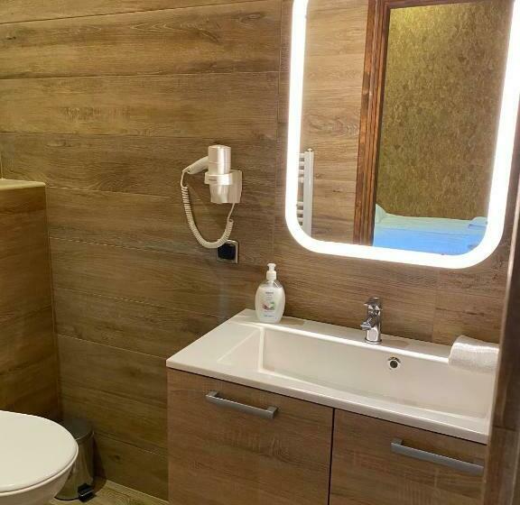 غرفة قياسية, Malom Club Panzió