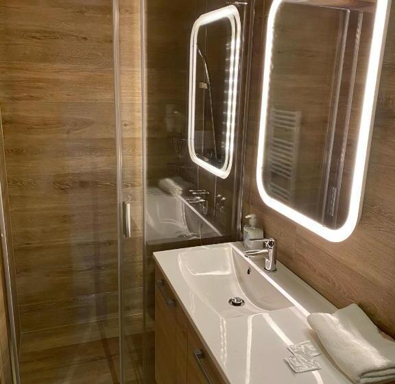 غرفة قياسية, Malom Club Panzió