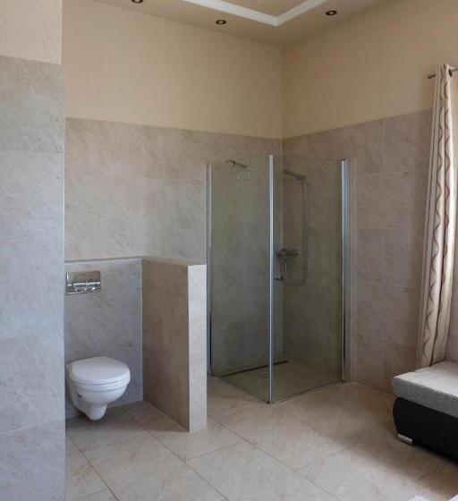 غرفة ديلوكس, Malom Club Panzió