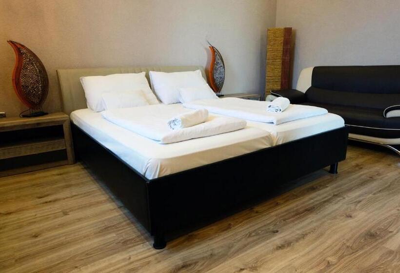 غرفة ديلوكس, Malom Club Panzió