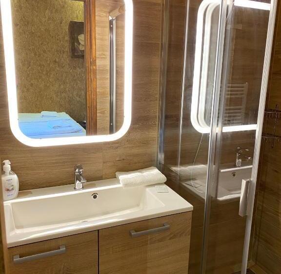 غرفة قياسية, Malom Club Panzió