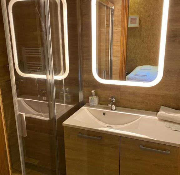 غرفة قياسية, Malom Club Panzió