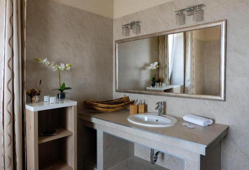 غرفة ديلوكس, Malom Club Panzió