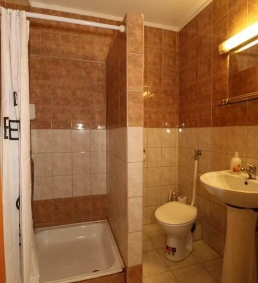 חדר סטנדרט לארבעה, Székelykert Panzió