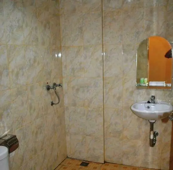 デラックストリプルルーム, Reddoorz At Hotel Anda Pematang Siantar