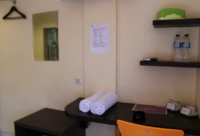 Люкс, Reddoorz At Hotel Anda Pematang Siantar