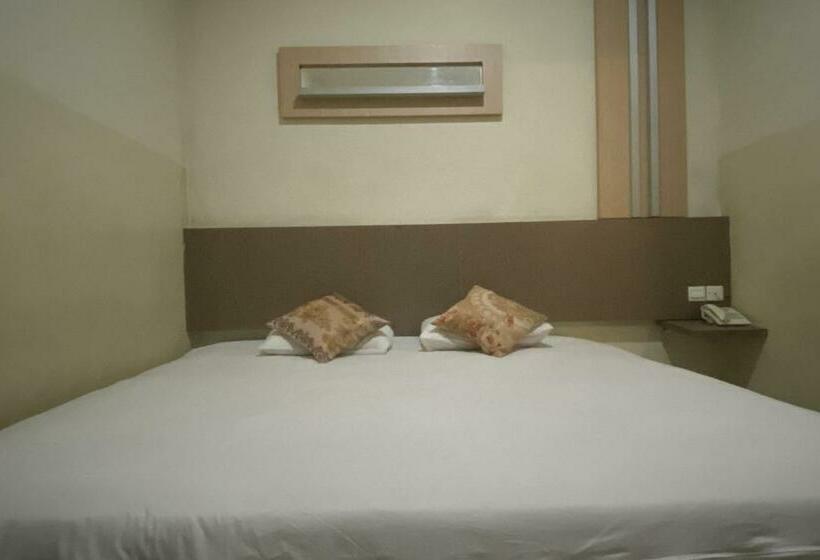 스탠다드 룸 킹사이즈 침대, Duta