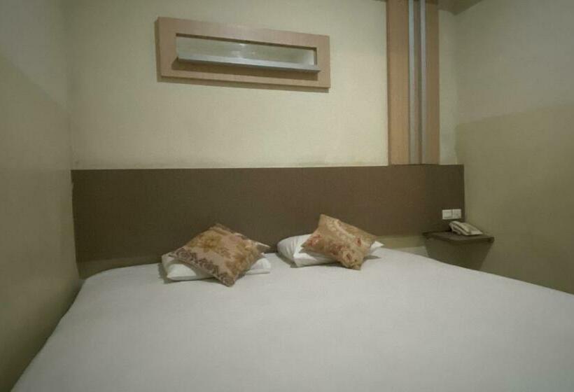 스탠다드 룸 킹사이즈 침대, Duta