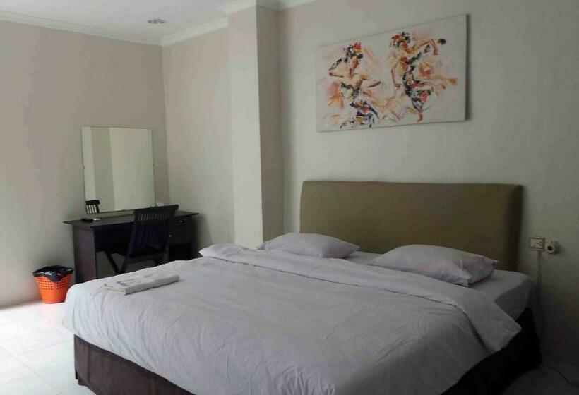 סוויטה, Karaton Luwuk