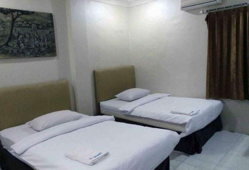 חדר סופריור, Karaton Luwuk