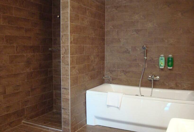 スイート, Median Hajdúnánás