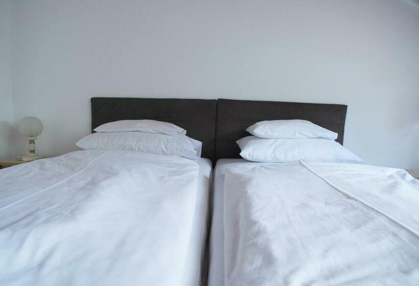 Номер Стандарт, Villa Bea Panzió