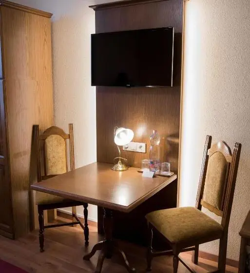 Standard Yhden Hengen Huone, Vinum