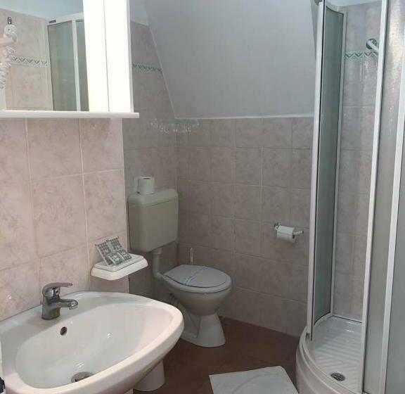 Номер Стандарт, Zodiaco