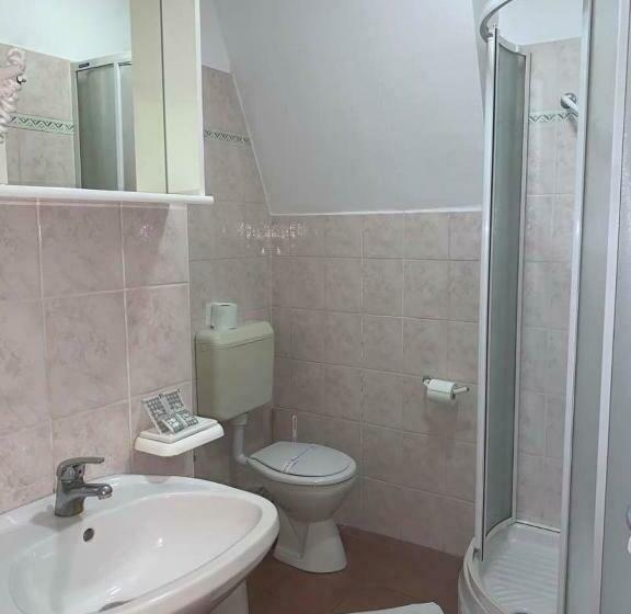 Номер Стандарт, Zodiaco