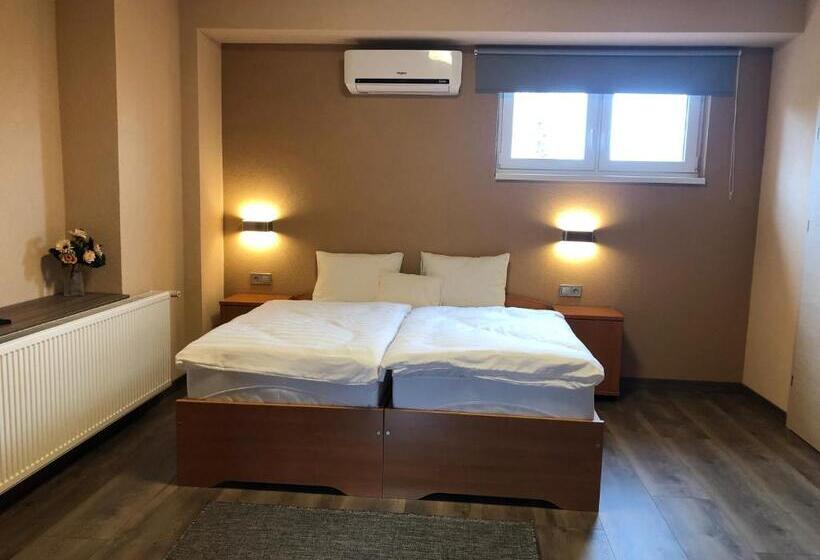 身障者適用スタンダードルーム, Katalin Motel & étterem