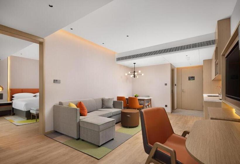 Люкс Вид на Сад, Home2 Suite By Hilton Wenzhou Wencheng
