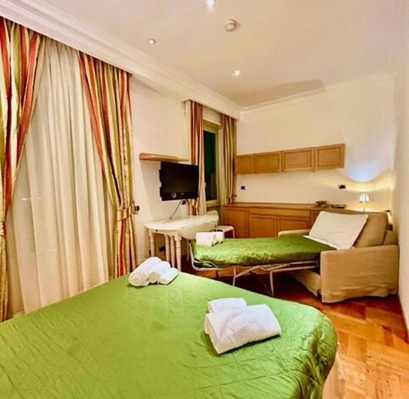 اتاق استاندارد سه نفره, Auditorium Maxxi Luxury Suite Roma