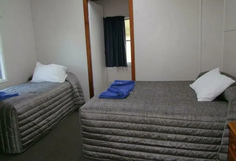 ベーシックルーム, Acacia Motel