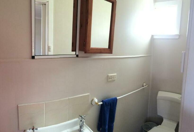 Номер Стандарт, Acacia Motel