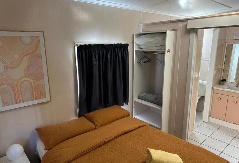 スタンダードルーム, Acacia Motel