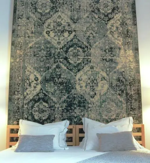 اتاق لوکس, Procyon Boutique & Suites