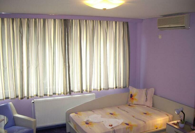 디럭스 룸, Family Hotel Mania