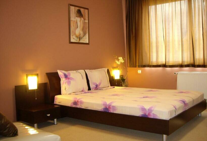 غرفة قياسية, Family Hotel Mania