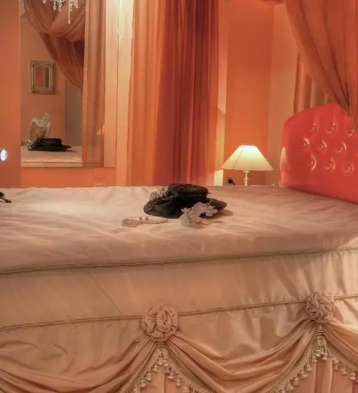 سوییت جونیور لوکس, Family Hotel Mania