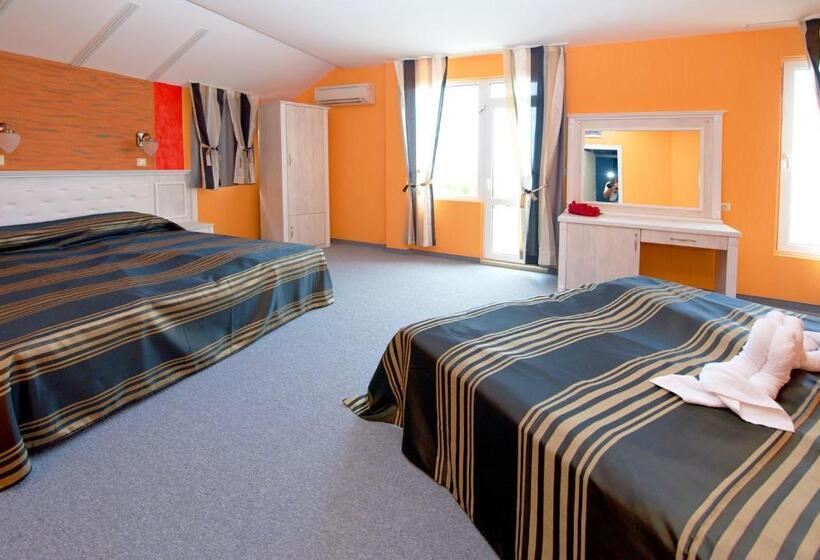 Quarto Familiar, Family Hotel Paros