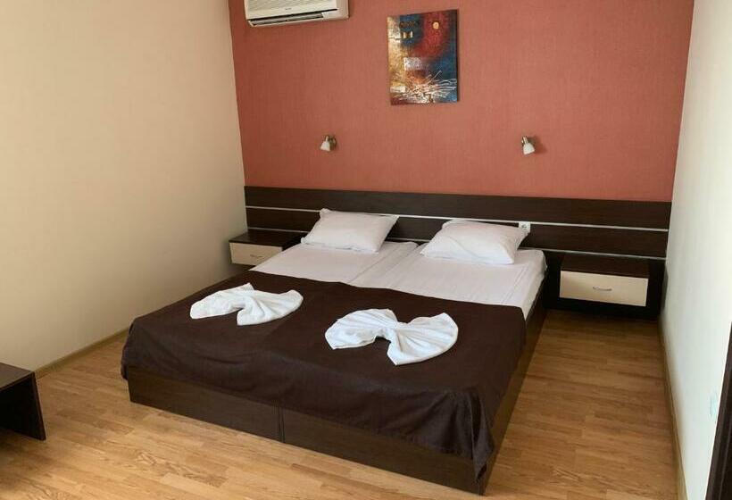 اتاق استاندارد, Family Hotel Piter