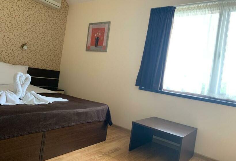 اتاق استاندارد, Family Hotel Piter