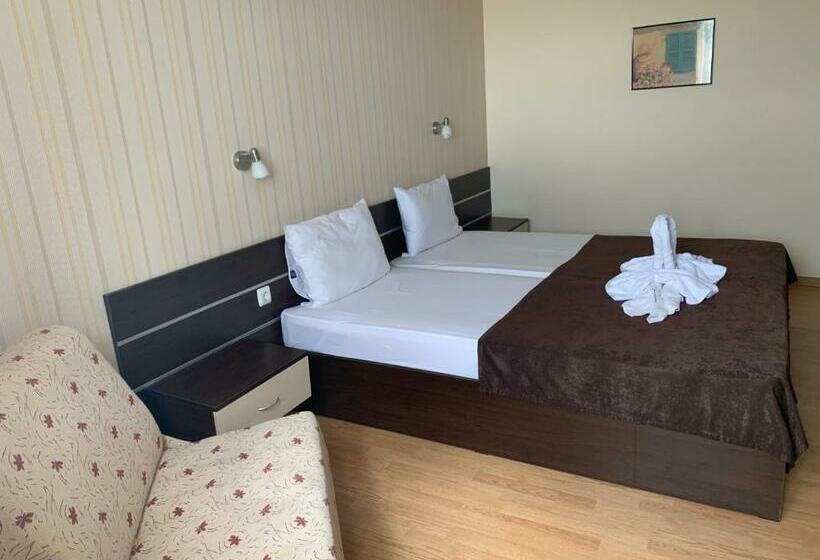 اتاق استاندارد, Family Hotel Piter