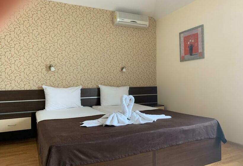 اتاق استاندارد, Family Hotel Piter