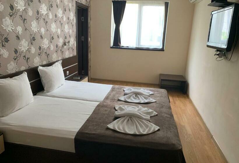 اتاق استاندارد, Family Hotel Piter