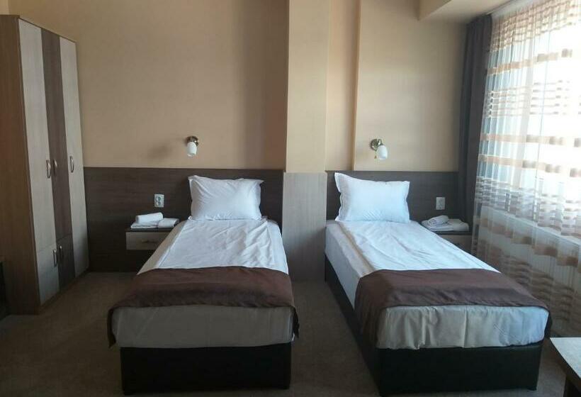 Номер Стандарт, Family Hotel Relax