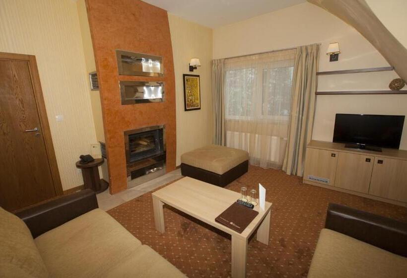 可观山景的豪华套房, Family Hotel Saint George