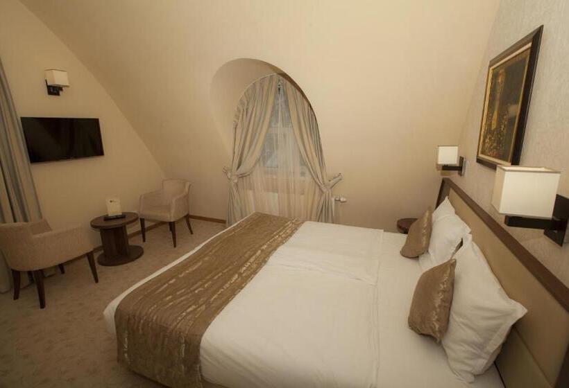 Люкс Deluxe Вид на Горы, Family Hotel Saint George