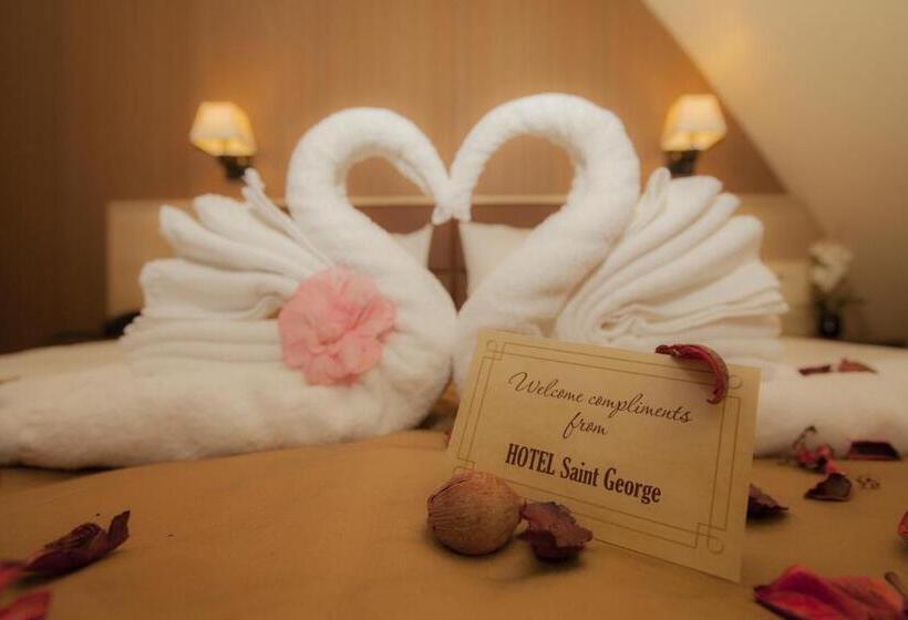 可观山景的豪华套房, Family Hotel Saint George