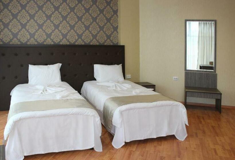 سوییت, Family Hotel Silistra