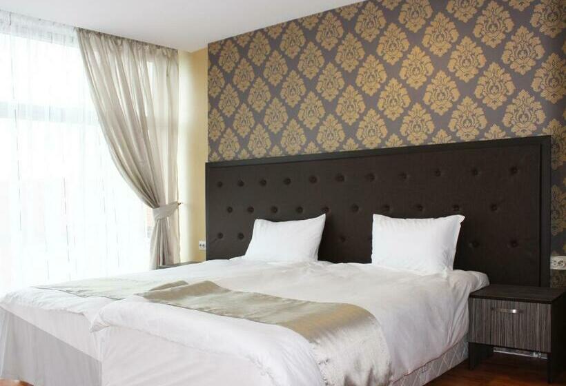 סוויטה, Family Hotel Silistra