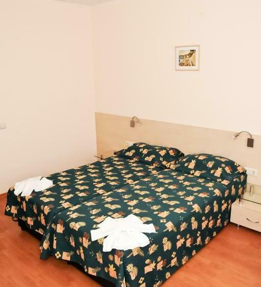 スタンダードルーム, Astra