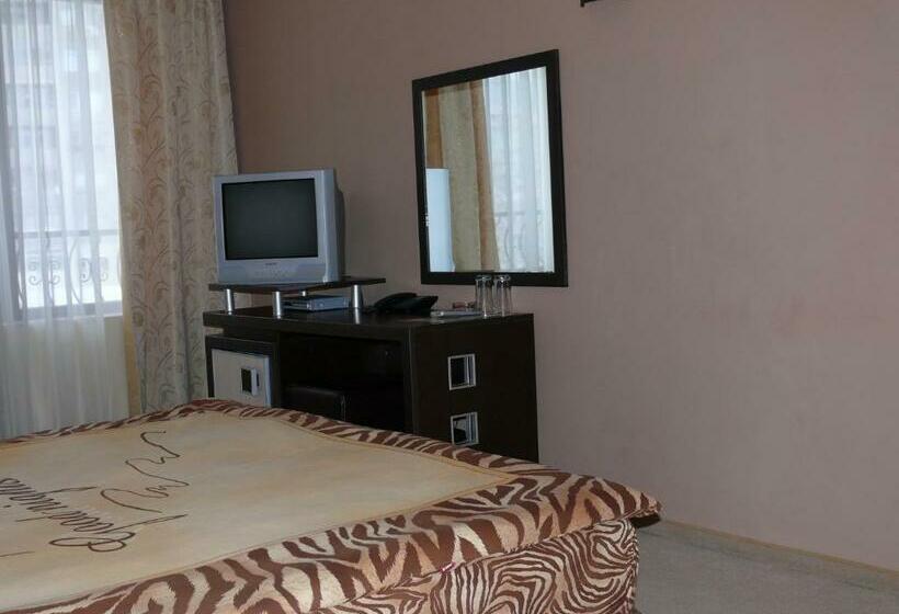 חדר דלוקס, Brilliantin