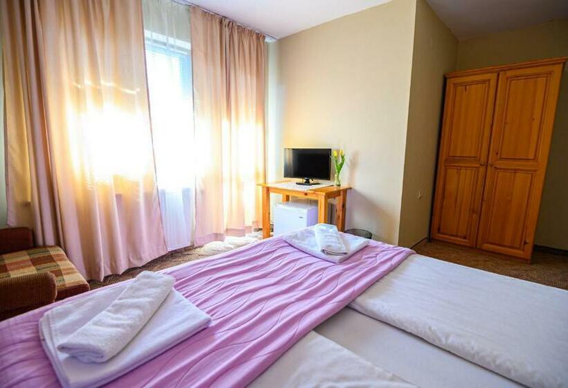 バルコニー付きスタンダードルーム, Family Hotel Chichin