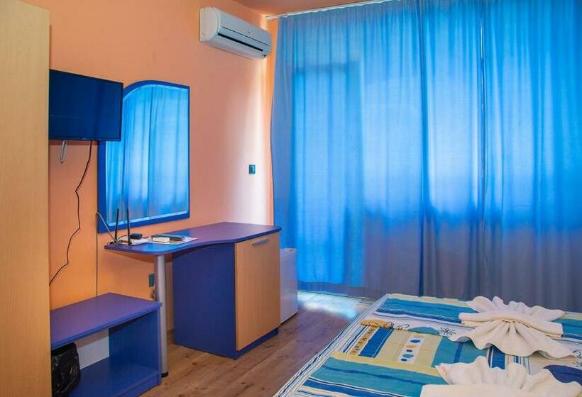 غرفة عائلية, Dara