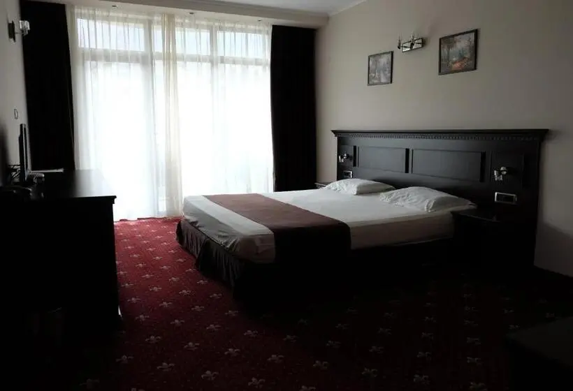 Familien Suite, Dragalevtsi