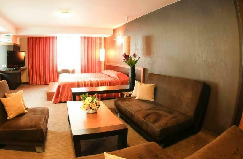 Апартаменты Deluxe 1 Спальня, Edi