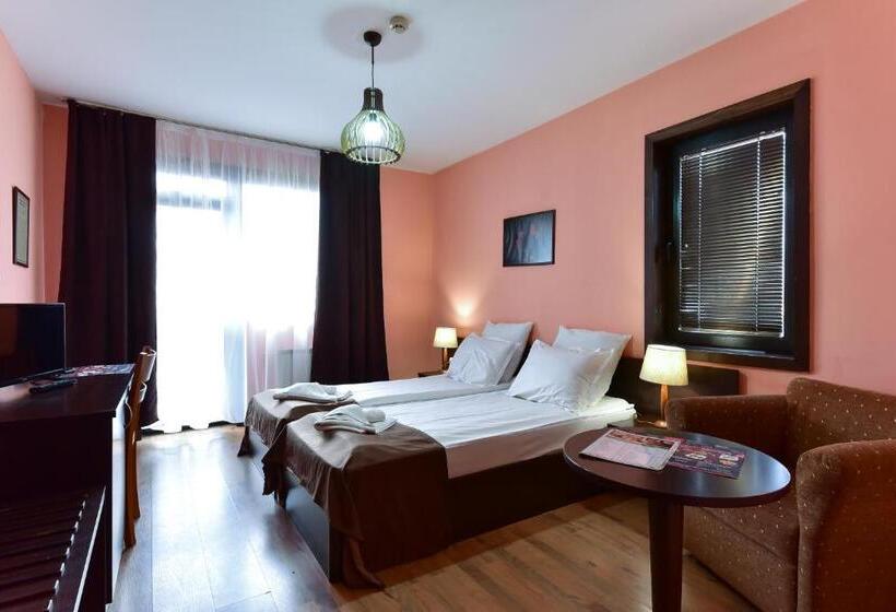 غرفة قياسية مزوَّدة بشُرفة, Ida